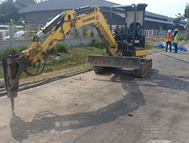 Charoen Backhoe Image