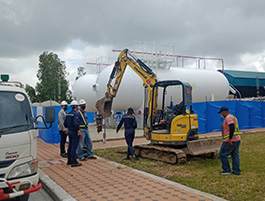 Charoen Backhoe Image
