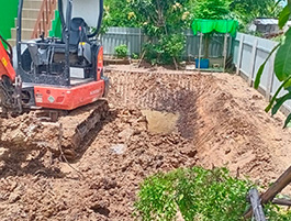 Charoen Backhoe Image