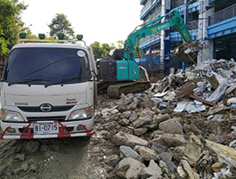 Charoen Backhoe Image