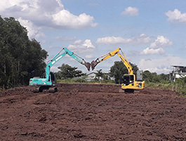Charoen Backhoe Image