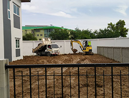 Charoen Backhoe Image